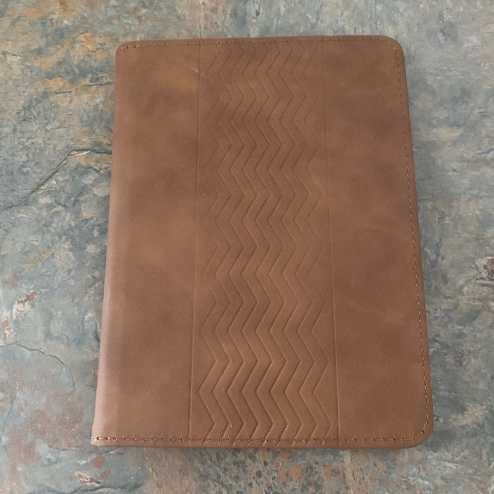 Brown Kindle Case NWOT